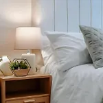 3 Bed | Walk To Convention Centre | Parking * 해러게이트
