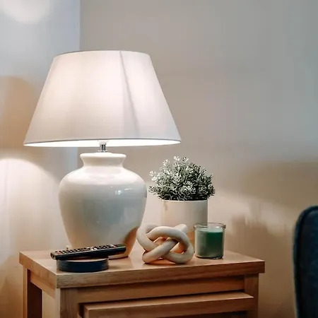 펜션 Townhouse, Stylish 3-bed, Parking And Wifi 해러게이트