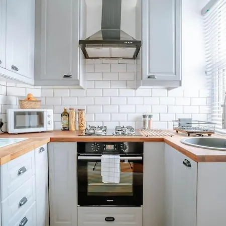 Hébergement de vacances Townhouse, Stylish 3-bed, Parking And Wifi Harrogate