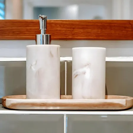 Townhouse, Stylish 3-bed, Parking And Wifi * Harrogate