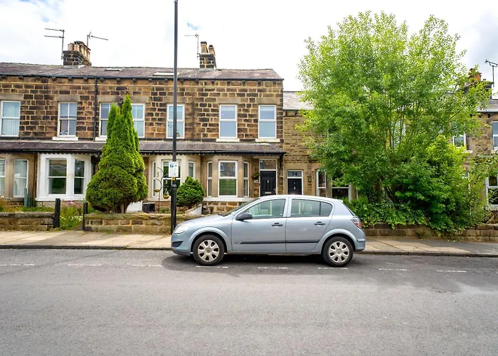 Townhouse, Stylish 3-bed, Parking And Wifi Casa de Férias