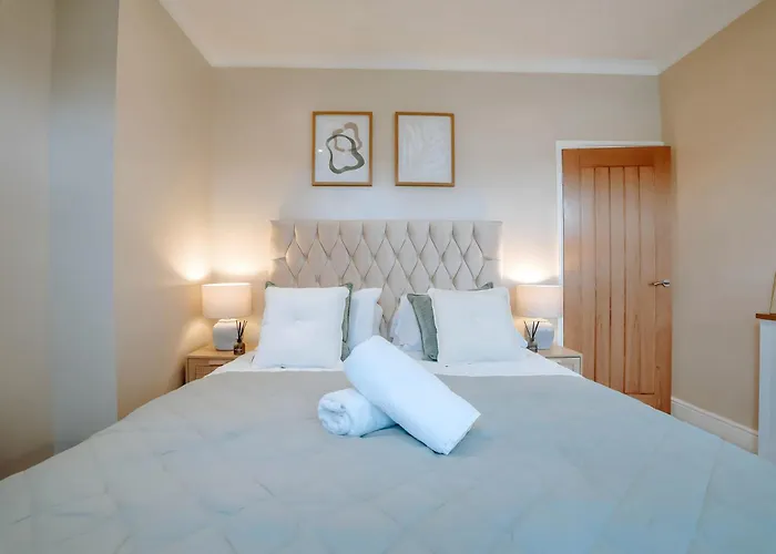 Casa de Férias Townhouse, Stylish 3-bed, Parking And Wifi Harrogate