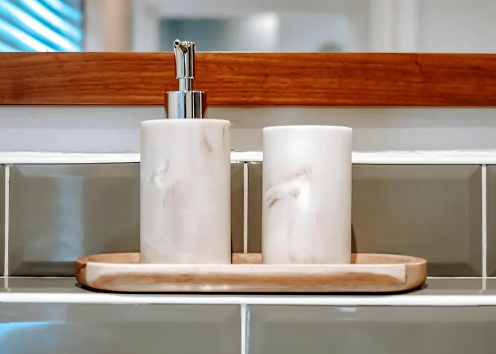 Townhouse, Stylish 3-bed, Parking And Wifi * Harrogate