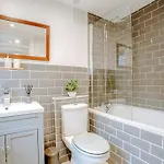 3 Bed | Walk To Convention Centre | Parking Casa vacanze Harrogate